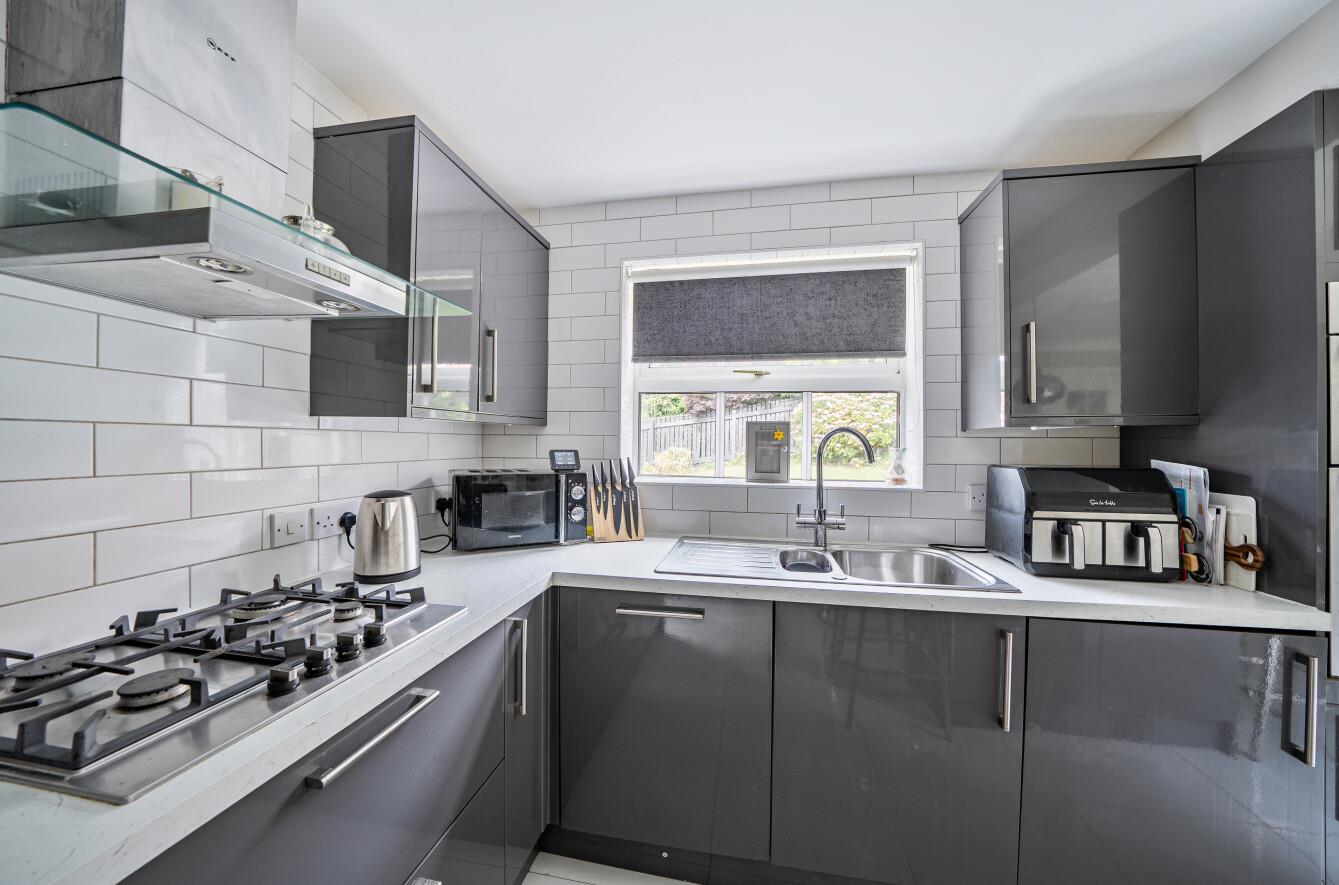 Ffordd Taliesin, Killay, Swansea, SA2 7DF